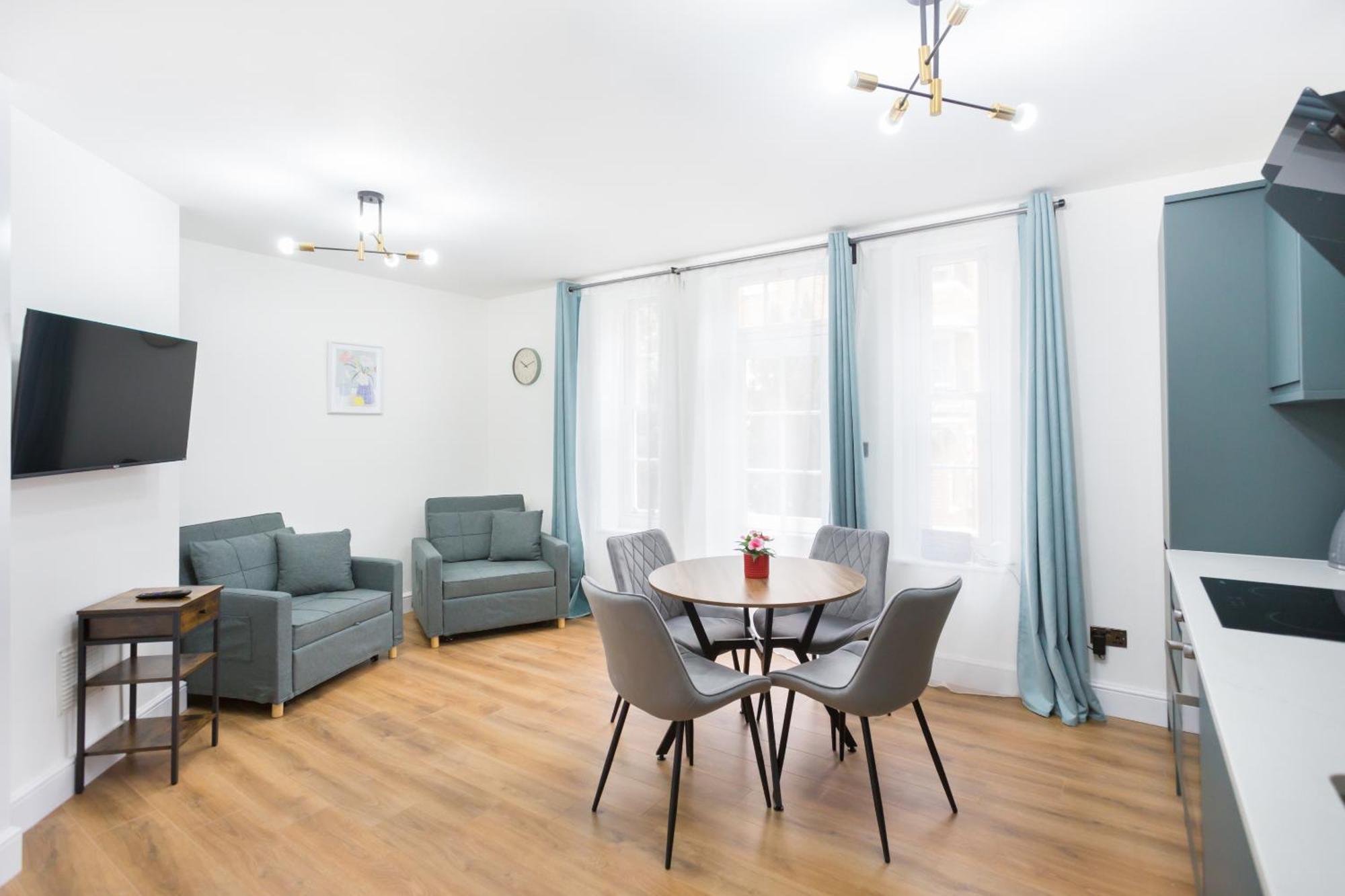 City Centre One Bedroom Apartment Next To Station, Newly Renovated London Luaran gambar
